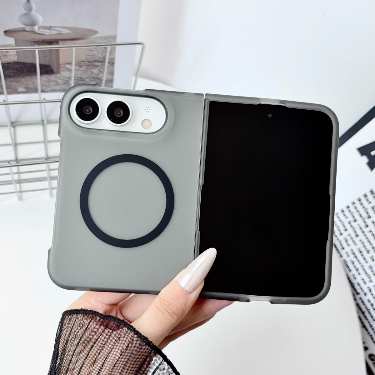 Transparent Thin Case - Магнитный матовый полупрозрачный чехол для складного